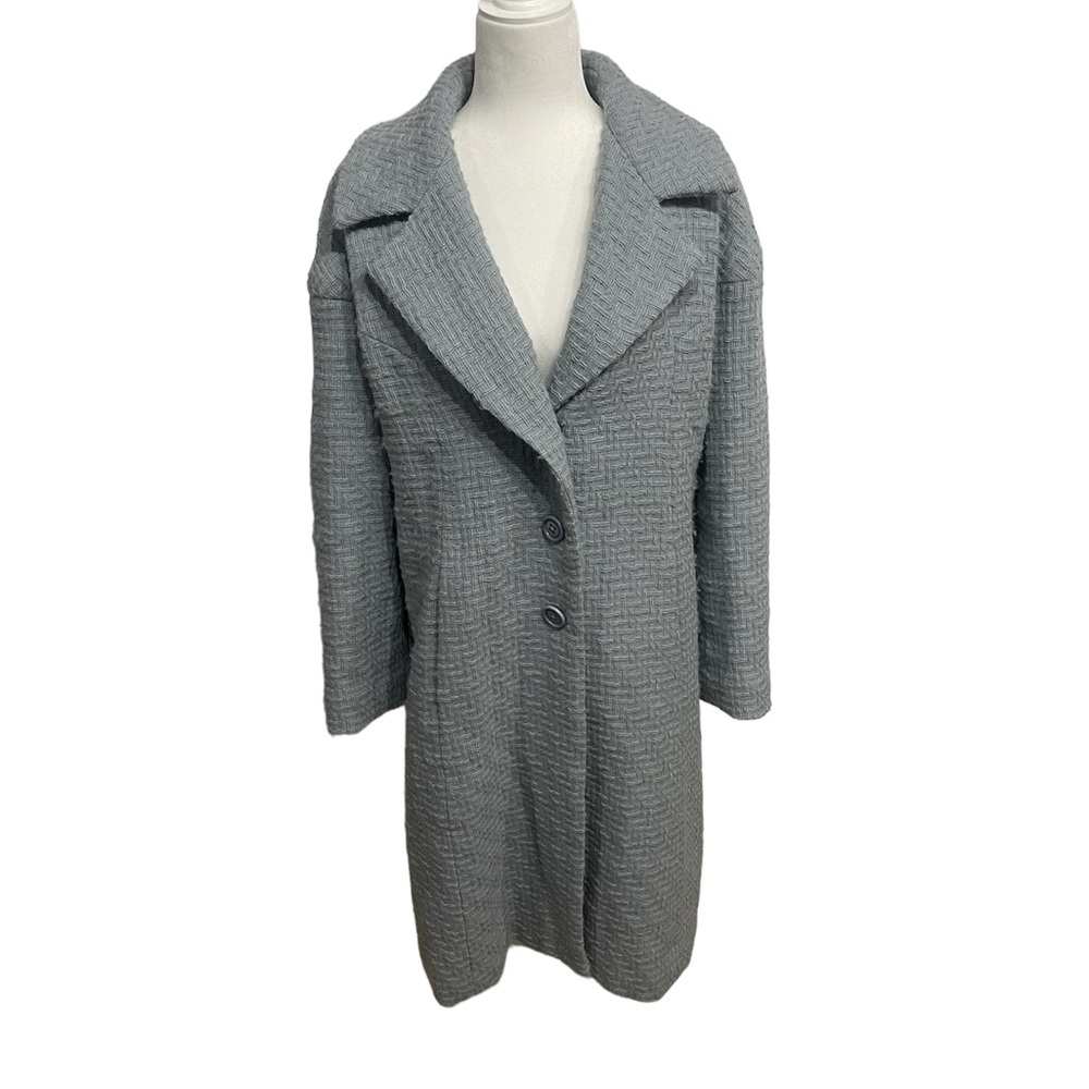 Vintage Baby Blue Lind winter coat perfect for layering and the cold season